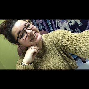 Meet your Posher, Candice